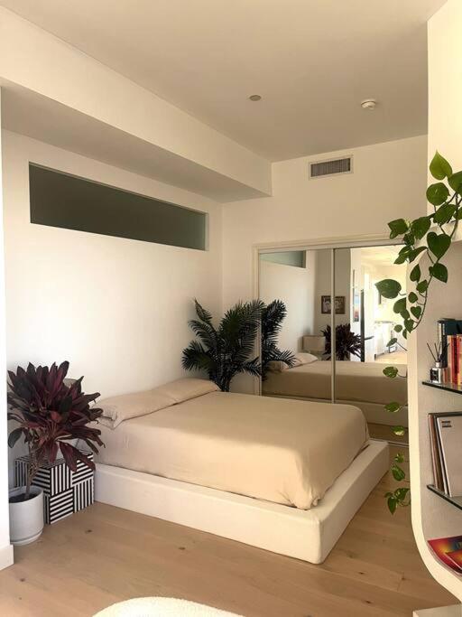 Luxury Highrise Condo Downtown La ลอสแอนเจลิส ภายนอก รูปภาพ
